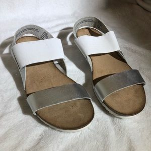 Silver and White Mossimo Footbed Sandals - Size 9